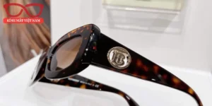 Kính Burberry Chính Hãng – Biểu Tượng Sang Trọng, Đẳng Cấp